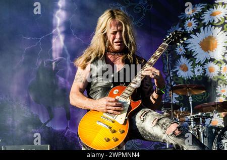 Doug Aldrich of The Dead Daisies performing at Release Athens Festival in Plateia Nerou / Greece, July 2022 Stock Photo
