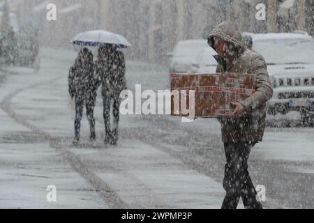 Neve in città con disagi/snow in the city Stock Photo