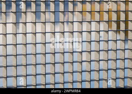 Quadrate an einem Gitterrost, Hintergrund Stock Photo
