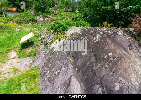 Capo di Ponte, Municipal Archaeological Park of Seradina-Bedolina, rock art sites, rock drawings in Valcamonica (Camonica Valley), petroglyphs in Brescia, Lombardia / Lombardy, Italy Stock Photo