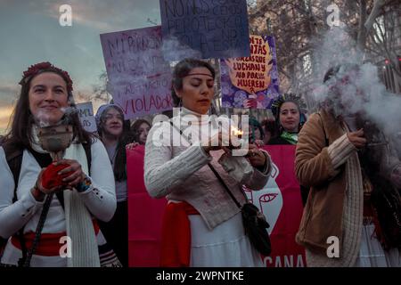 Barcelona, Spain. 8th Mar, 2024. Feminist protestors march through Barcelona at the International Women's Day Credit: Matthias Oesterle/Alamy Live News Stock Photo