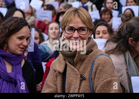 Paris, France. 08th Mar, 2024. © Julien Mattia/Le Pictorium/MAXPPP - Paris 08/03/2024 Julien Mattia/Le Pictorium - 08/03/2024 - France/Ile-de-France/Paris - L'actrice francaise, Judith Godreche se joint a la manifestation du 8 Mars, a l'occasion de la journee internationale du droits des Femmes, a Paris. - Valeurs ACtuelles out, RUSSIA OUT, NO RUSSIA #norussia, no jdd, jdd out/08/03/2024 - France/Ile-de-France (region)/Paris - French actress Judith Godreche joins the March 8 demonstration in Paris to mark International Women's Rights Day. Credit: MAXPPP/Alamy Live News Stock Photo