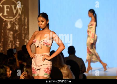 Colombo, Sri Lanka. 08th Mar, 2024. A model is presenting a creation by Sri Lankan fashion designer Chirani during Colombo Fashion Week in Colombo, Sri Lanka, on March 8, 2024. (Photo by Akila Jayawardena/NurPhoto) Credit: NurPhoto SRL/Alamy Live News Stock Photo