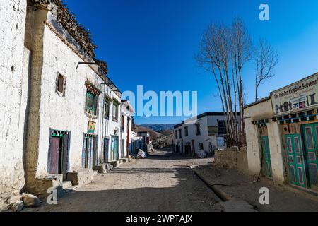 Tibetan houses in Lo Manthang, capital of the Kingdom of Mustang, Nepal Stock Photo