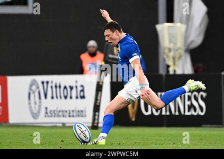 Rome, Italia. 09th Mar, 2024. Paolo Garbisi of Italy kicks during the Six Nations rugby match between Italy and Scotland at Stadio Olimpico in Rome on March 9th, 2024. Credit: Insidefoto di andrea staccioli/Alamy Live News Stock Photo