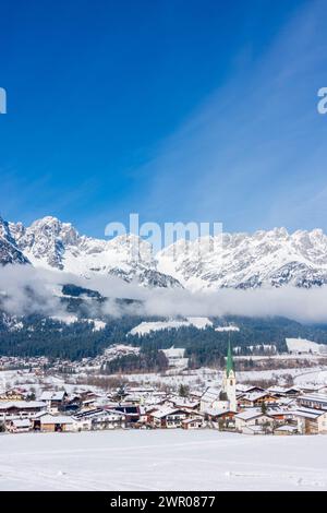 Ellmau: village Ellmau, Wilder Kaiser mountain range, snow in Wilder Kaiser (Kaiser Mountains), Tirol, Tyrol, Austria Stock Photo