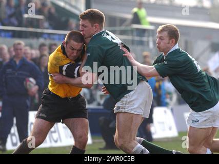 HAWICK V CURRIE, BT CELLNET CUP SEMI FINAL, 30/3/02. Currie's Paul Mooney and Hawick's Mikki Walkers battle for posession. Stock Photo