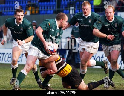 HAWICK V CURRIE, BT CELLNET CUP SEMI FINAL, 30/3/02. Hawick's Mathew Landels looks for support. Stock Photo