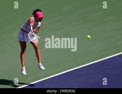 Indian Wells, California, USA. March 10, 2024 Iga Swiatek of Poland serves against Linda Noskova of the Czech Republic during the BNP Paribas Open in Indian Wells, CA. Charles Baus/CSM Credit: Cal Sport Media/Alamy Live News Stock Photo