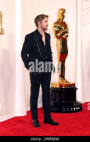 Ryan Gosling bei der Oscar Verleihung 2024 / 96th Annual Academy Awards im Dolby Theatre. Los Angeles, 10.03.2024 *** Ryan Gosling at the 2024 96th Annual Academy Awards at the Dolby Theatre Los Angeles, 10 03 2024 Foto:xJ.xBlocx/xFuturexImagex oscars 0790 Stock Photo