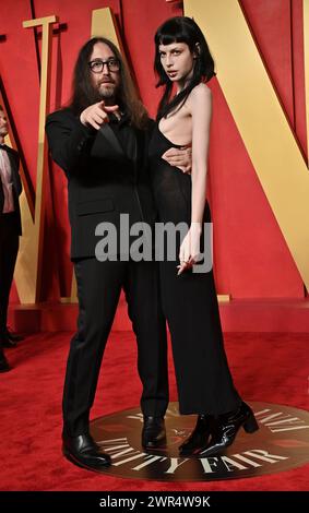 Beverly Hills, USA. 10th Mar, 2024. Sean Lennon and Charlotte Kemp Muhl arriving at the Vanity Fair Oscar Party held at the Wallis Annenberg Center for the Performing Arts on March 10, 2024 in Beverly Hills, CA. © OConnor-Arroyo/AFF-USA.com Credit: AFF/Alamy Live News Stock Photo