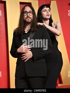 Beverly Hills, USA. 10th Mar, 2024. Sean Lennon and Charlotte Kemp Muhl arriving to the Vanity Fair Oscar Party held at the Wallis Annenberg Center for the Performing Arts on March 10, 2024 in Beverly Hills, CA. © OConnor-Arroyo/AFF-USA.com Credit: AFF/Alamy Live News Stock Photo