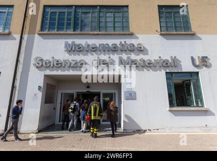 Intervento dei Vigili del Fuoco del Nucleo Nbcr presso la Facolt&#xe0; di Matematica e Scienza dei Materiali dell'Universit&#xe0; Bicocca in Via Francesco Cozzi 55, per lo scoppio di un'autoclave contenente acido cloridrico in un laboratorio - Cronaca - Milano, Italia - Luned&#xec;, 11 Marzo 2024 (foto Stefano Porta/LaPresse)&#xa0; Intervention by the Fire Brigade of the Nbcr Unit at the Faculty of Mathematics and Materials Science of the Bicocca University in Via Francesco Cozzi 55, due to the explosion of an autoclave containing hydrochloric acid in a laboratory - News - Mila Stock Photo