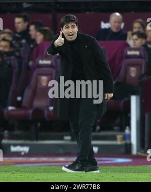 Andoni Iraola Manager of Bournemouth thumbs up. - West Ham United v AFC Bournemouth, Premier League, London Stadium, London, UK - 1st February 2024. Editorial Use Only - DataCo restrictions apply. Stock Photo