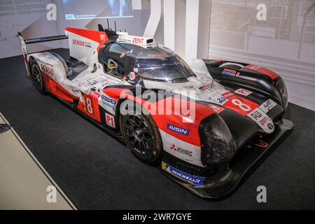 © Arnaud BEINAT/Maxppp. 2024/03/10, Le Mans, Sarthe, France. Musée du circuit des 24 heures du Mans : Toyota TS050 ENGLISH : Museum of the 24 hours of Le Mans : Toyota TS050 Credit: MAXPPP/Alamy Live News Stock Photo