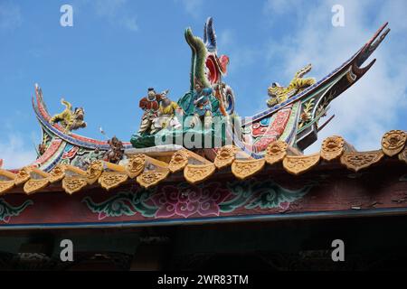 Ceramic Mythical Figurines on Roof of Citian Temple in Beipu, Taiwan Stock Photo