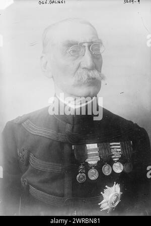 Gen. Galieni i.e., Gallieni, Photograph shows Joseph Simon Gallieni (1849-1916), a French general who served during World War I., between ca. 1910 and ca. 1915, Glass negatives, 1 negative: glass Stock Photo