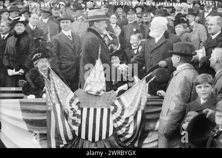 Mrs. Bolling, Pres. Wilson, Mrs. Galt, Mayor Blankenburgh, Photograph shows, left to right: Sarah 'Sallie' Spears White Bolling, President Woodrow Wilson, Edith Bolling Galt, and Rudolph Blankenburg, Mayor of Philadelphia, Pennsylvania., 1915, Glass negatives, 1 negative: glass Stock Photo