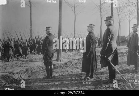 Joffre, Foch, D'Urbal, Photograph shows (left to right) General Joseph Joffre (1852-1931), Marshal Ferdinand Foch (1851-1929), officer Victor d'Urbol (1858-1943) and General Maurice Balfourier (1852-1933) who served in the French Army during World War I., between ca. 1915 and ca. 1920, World War, 1914-1918, Glass negatives, 1 negative: glass Stock Photo