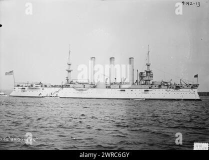 USS BROOKLYN, Photograph shows the USS Brooklyn (CA-3), a United States Navy armored cruiser., between ca. 1915 and ca. 1920, Glass negatives, 1 negative: glass Stock Photo