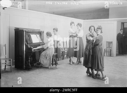 Ann Fulton Club, Photograph shows women using a mirror in the Ann ...