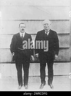 Sir Jos. Ward, W.F. Massey, Photograph shows Sir Joseph George Ward, 1st Baronet (1856-1930) who served as 17th Prime Minister of New Zealand with William Ferguson Massey (1856-1925) who served as the 19th Prime Minister of New Zealand. Photograph was probably taken at the Paris Peace Conference in 1919., 1919, Glass negatives, 1 negative: glass Stock Photo