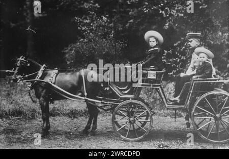 Max of Baden, Photograph shows Prince Maximilian of Baden (1867-1929) (Max von Baden) who was a German prince and politician and Chancellor of the German Empire in October and November, 1918. He is in a pony cart with his children Princess Marie Alexandra of Baden (1902-1944) and Berthold, Margrave of Baden (1906-1963)., between ca. 1915 and ca. 1920, Glass negatives, 1 negative: glass Stock Photo