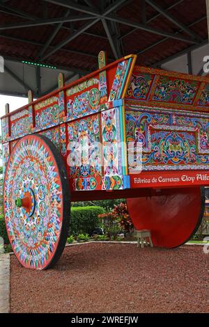 Ox cart, Sarchi, Central Highlands, Costa Rica. Sarchi is a city in Costa Rica famous for its art and hand-crafted furniture. Stock Photo