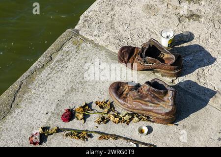 Iron Shoes memorial to 2WW Jewish Holocaust victims symbolizing the massacre of people shot Stock Photo