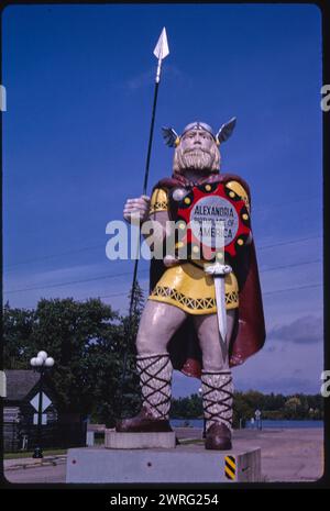 Giant Viking statue, in Alexandria, Birthplace of America. Vintage Americana Photography.  Roadside Attractions.    Alexandria, Minnesota USA 2001 Stock Photo