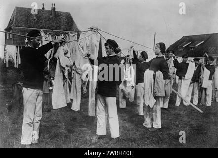 Hamburg, school for young sailors, between c1915 and 1918. Sailors hanging laundry at a naval school in Hamburg, Germany during World War I. Stock Photo