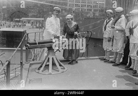 Mabel Garrison &amp; Captain Pierce, 16 Jul 1917 (date created or published later). Soprano opera singer Mabel Garrison Siemonn (1886-1963), with officer and sailors on board the U.S.S. Recruit, a wooden mockup of a battleship built in Union Square, New York City by the Navy to recruit seamen and sell Liberty Bonds during World War I. Stock Photo