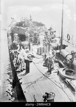 gen-sir-ian-hamilton-photograph-shows-sir-ian-standish-monteith