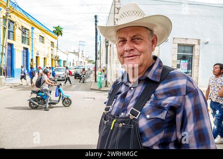 Merida Mexico,Centro Calle 69,senior citizen pensioner,seniors citizens pensioners retired retirement,old older man men male,adult adults,resident res Stock Photo