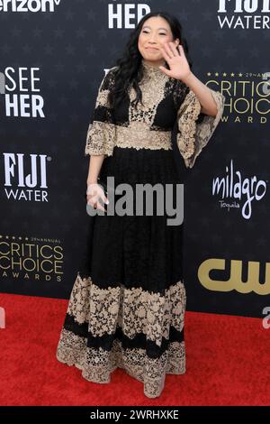 January 14, 2024, Santa Monica, Ca, USA: LOS ANGELES - JAN 14: Awkwafina at the 29th Annual Critics Choice Awards - Arrivals at the Barker Hanger on January 14, 2024 in Santa Monica, CA. (Credit Image: © Kay Blake/ZUMA Press Wire) EDITORIAL USAGE ONLY! Not for Commercial USAGE! Stock Photo