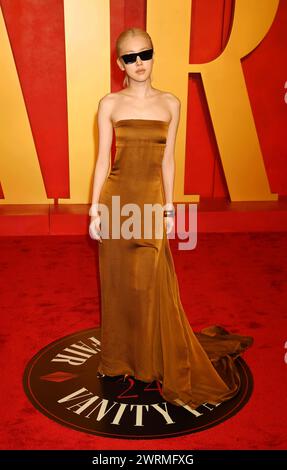 Beverly Hills, California, USA. 10th Mar, 2024. Rosé attends the 2024 Vanity Fair Oscar Party hosted by Radhika Jones at Wallis Annenberg Center for the Performing Arts on March 10, 2024 in Beverly Hills, California. Credit: Jeffrey Mayer/Media Punch/Alamy Live News Stock Photo