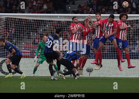 Madrid, Spanien. 13th Mar, 2024. Madrid, Kingdom of Spain; 03/14/2024.- Atletico de Madrid beats Internazionale Milan in round of 16 of Champions League matchday 2 of 2 and moves on to next phase. Atletico de Madrid 2 Inter de Milan 1, final result Atletico wins 3-2 on penalties. Antoine Griezmann 35, and Memphis De Pay 87'. Inter Federico Di Marco 33'. Credit: Juan Carlos Rojas/dpa/Alamy Live News Stock Photo