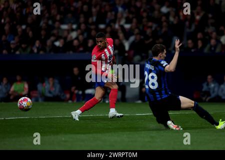 Madrid, Spanien. 13th Mar, 2024. Madrid, Kingdom of Spain; 03/14/2024.- Atletico de Madrid beats Internazionale Milan in round of 16 of Champions League matchday 2 of 2 and moves on to next phase. Atletico de Madrid 2 Inter de Milan 1, final result Atletico wins 3-2 on penalties. Antoine Griezmann 35, and Memphis De Pay 87'. Inter Federico Di Marco 33'. Credit: Juan Carlos Rojas/dpa/Alamy Live News Stock Photo
