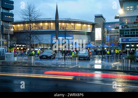 Motorpoint Arena, Nottingham, UK. 14th Mar, 2024. 2024 PDC Premier League Darts Nottingham Night 7; Fans start to gather outside the Motorpoint Arena Nottingham Credit: Action Plus Sports/Alamy Live News Stock Photo