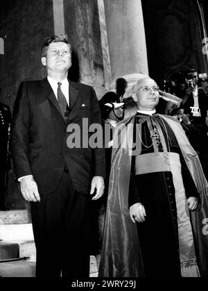 Date:July 2, 1963. Location: Vatican City State, Rome, Italy. Pope Paul IV received this morning in a private audience the President of the United States John F. Kennedy. The arrival of President Kennedy in the Vatican received in San Damaso Cortile by Monsigno Vivarelli. (Credit Image: © Keystone Press Agency/ZUMA Press Wire). EDITORIAL USAGE ONLY! Not for Commercial USAGE! Stock Photo