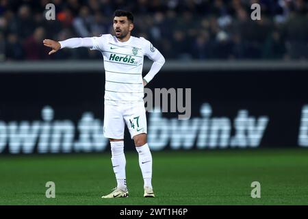 Bergamo, Italy. 14th Mar, 2024. Ricardo Esgaio of Sporting CP gestures during the Uefa Europa League round of 16 second leg match beetween Atalanta Bc and Sporting CP at Gewiss Stadium on March 14, 2024 in Bergamo, Italy . Credit: Marco Canoniero/Alamy Live News Stock Photo