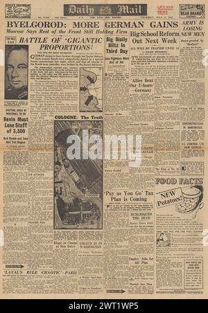 1943 Daily Mail front page reporting Battle of Kursk Stock Photo