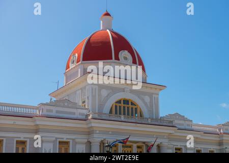 Old Town Hall (Antiguo Ayuntamiento) at Jose Marti Park in historic city centre of Cienfuegos, Cuba. Historic Cienfuegos Centre is a World Heritage Si Stock Photo