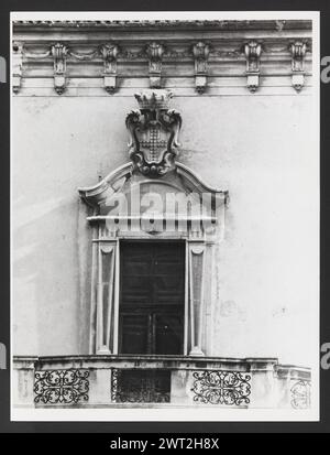 Abruzzo L'Aquila L'Aquila Palazzo Franchi-Cappelli. Hutzel, Max 1960 ...