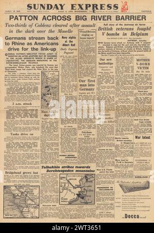 1945 Sunday Express front page reporting Battle for Koblenz Stock Photo