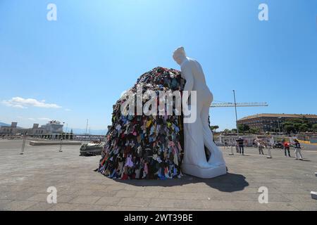 A view of the giant reproduction of Michelangelo Pistoletto's artwork Venus of the Rags, installed in Municipio square in Naples. Stock Photo