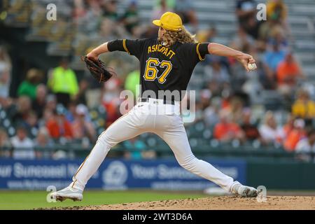 Pittsburgh Pirates pitcher Braxton Ashcraft (67) closes out the ninth