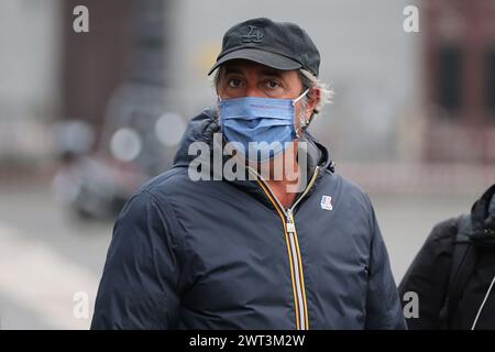 The director Paolo Sorrentino, on the set of his new film, EÕ Stata La Mano di Dio aka It was The Hand of God, in Naples in Plebiscito square Stock Photo