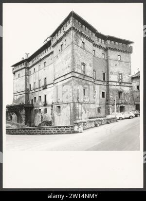 Lazio Viterbo Vignanello Castello Ruspoli. Hutzel, Max 1960-1990 Exterior views of all sides of castle, renovated 1575, including rear view of park. German-born photographer and scholar Max Hutzel (1911-1988) photographed in Italy from the early 1960s until his death. The result of this project, referred to by Hutzel as Foto Arte Minore, is thorough documentation of art historical development in Italy up to the 18th century, including objects of the Etruscans and the Romans, as well as early Medieval, Romanesque, Gothic, Renaissance and Baroque monuments. Images are organized by geographic reg Stock Photo
