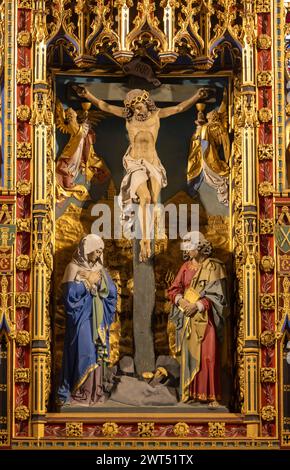 detail of altar sculpture of crucifixion, The Cathedral, Christ Church College, Oxford, England Stock Photo